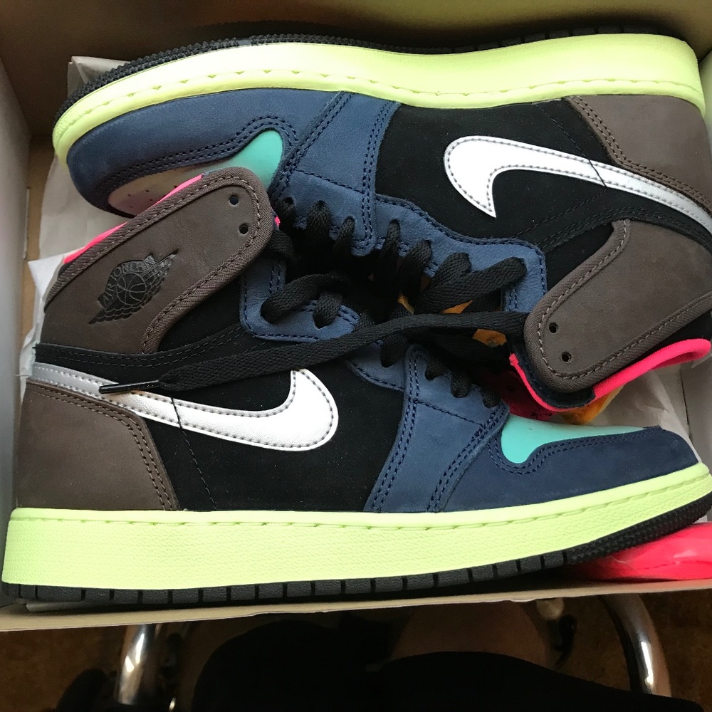 Jordan 1 Retro High Tokyo Bio Hack (GS)